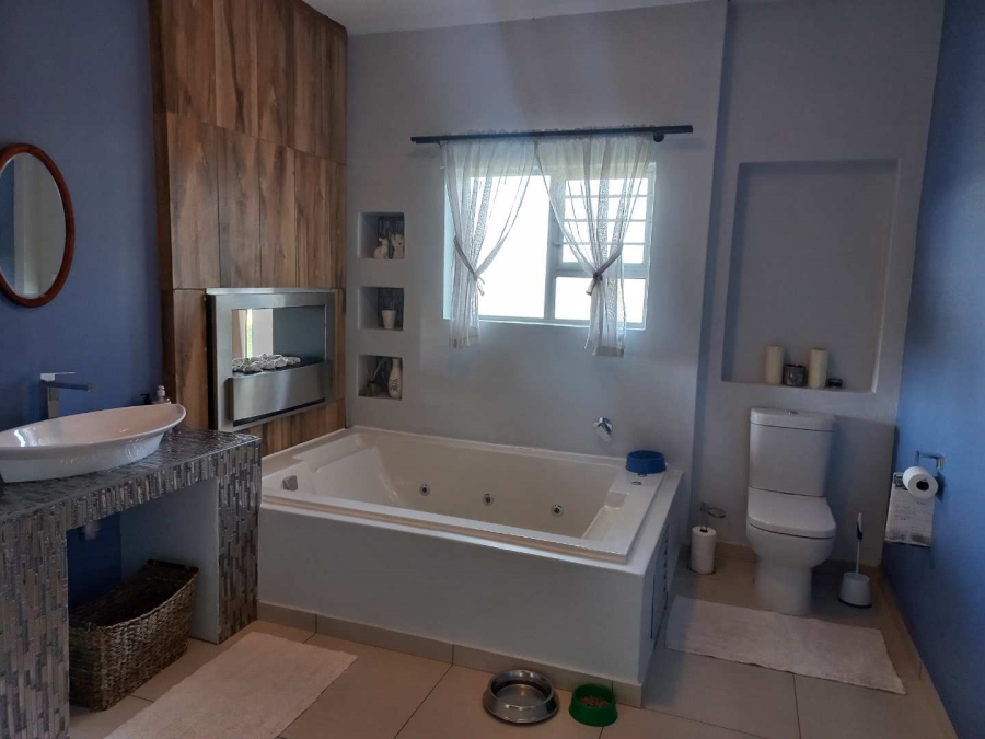 8 Bedroom Property for Sale in Keidebees Northern Cape